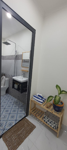 Bedroom 2, Anh Duong Homestay - Coastal stop - Just 2 mins walking to Eo Gio, Qui Nhơn