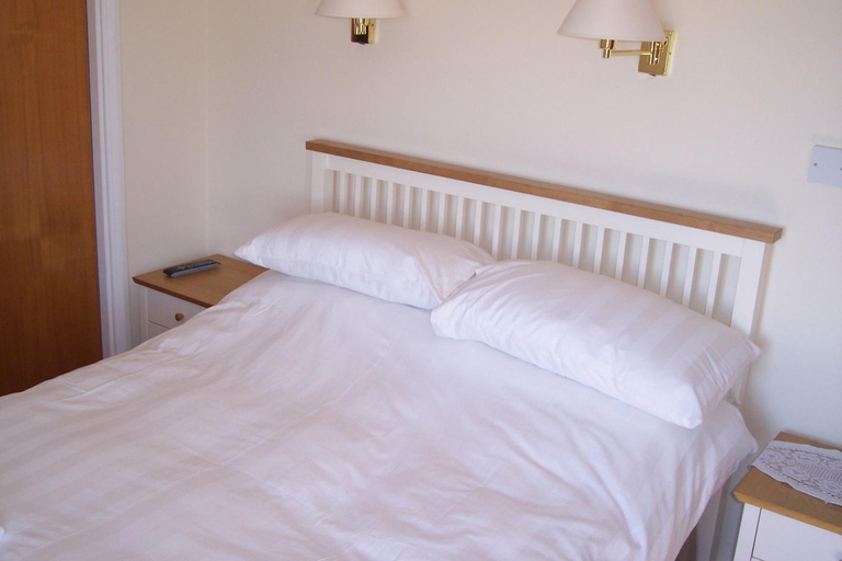 Bedroom 4, The Poldark Inn, Cornwall