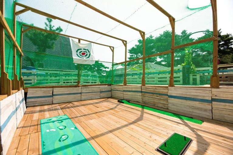 3, Ongjin (Jawoldo) Red Moon Pension, Ongjin