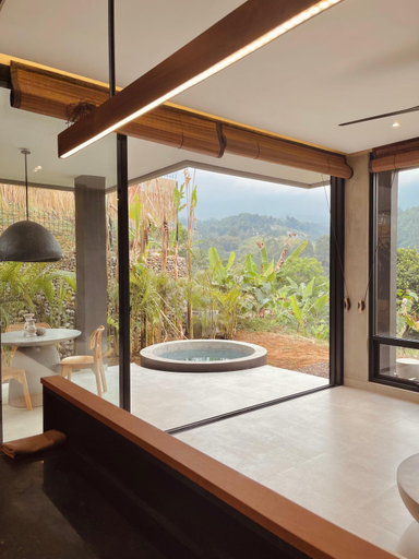 Bathroom 15