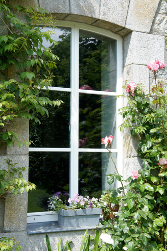 Others 3, La Maison Les Mimosas, Ille-et-Vilaine