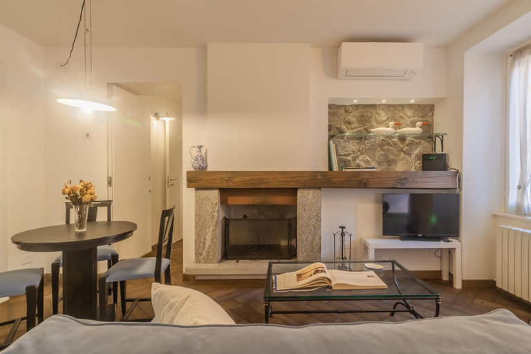 Bedroom 5, Loppia Secret Garden by Wonderful Italy, Como