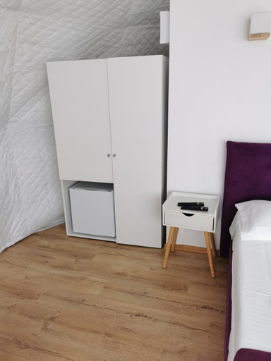 Others 2, Glamping By The Sea, Navodari
