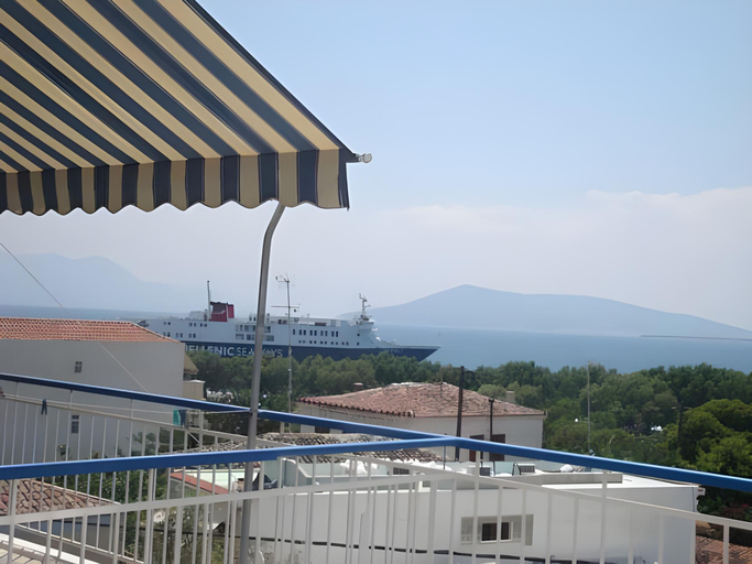 Others 5, Hotel Marmarinos, Attica