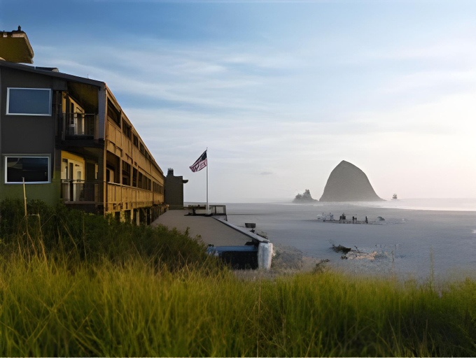 Exterior & Views 1, Surfsand Resort, Clatsop