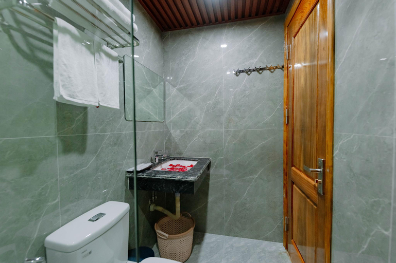 Bathroom 3