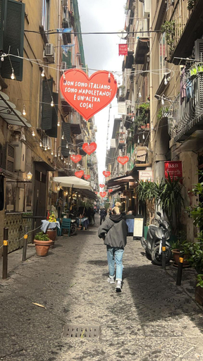 Others 4, San Gennaro in porta, Napoli