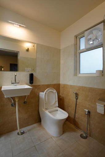 Bathroom 4, Blue Beds, Jaipur