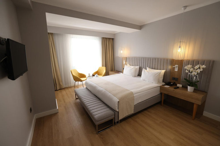 Bedroom 13