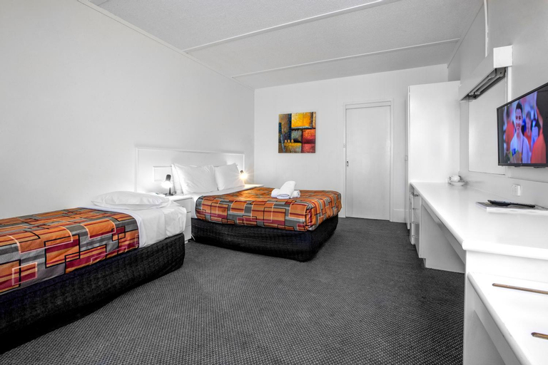 Bedroom 9