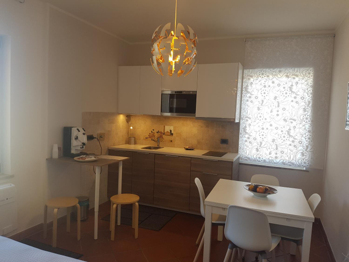 Dining Room 10