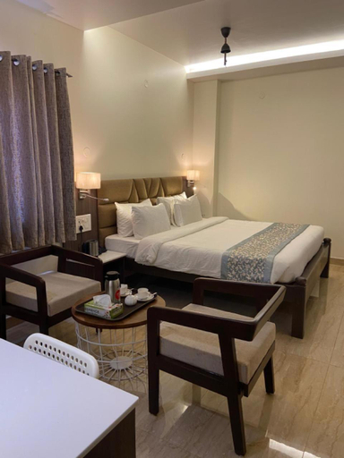 Bedroom 12