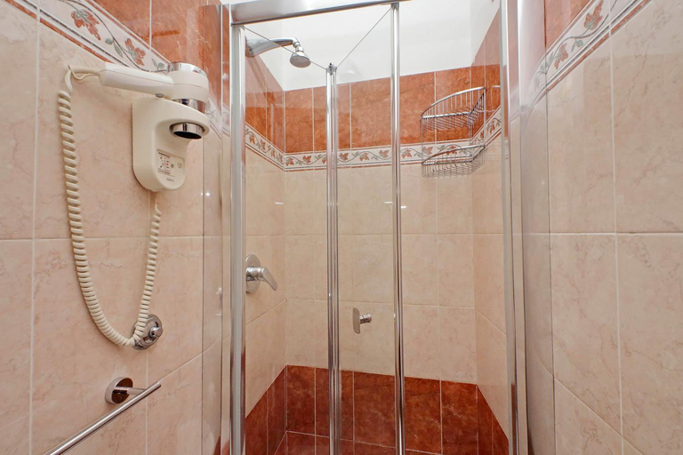Bathroom 3, Domus Maggiore, Rome