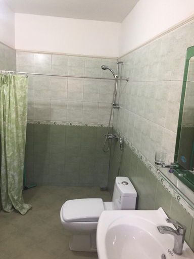 Bathroom 3, Perera Homestay, Nuwara Eliya