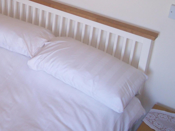 Bedroom 3, The Poldark Inn, Cornwall