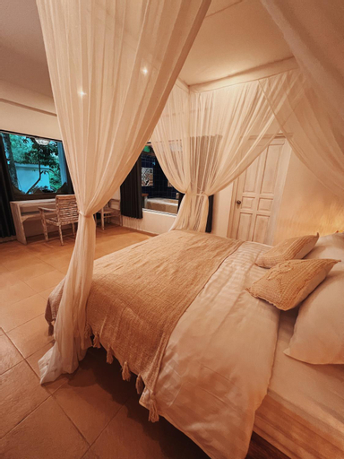 Bedroom 13
