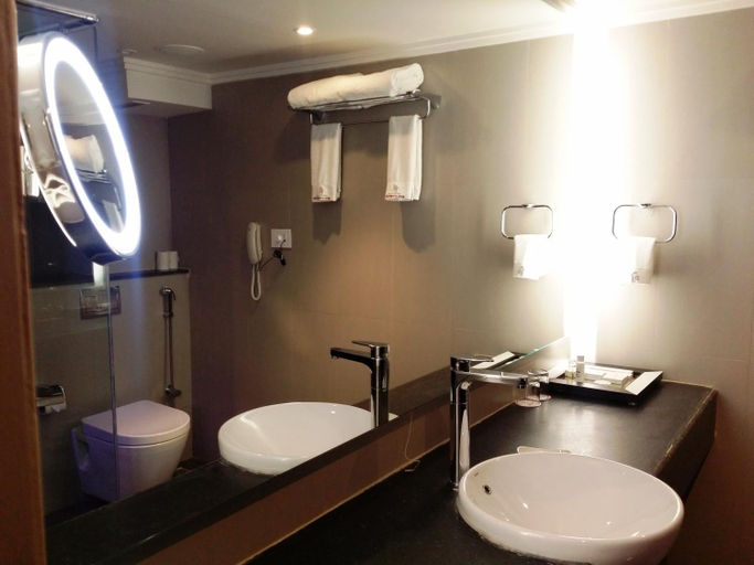 Bathroom 3