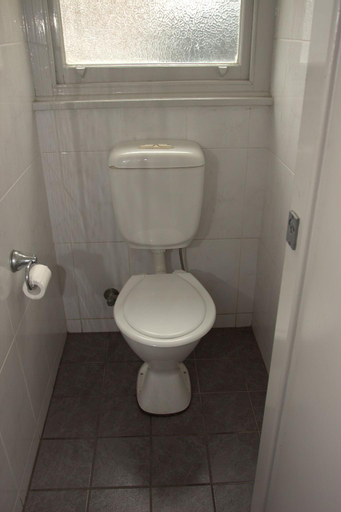 Bathroom 19