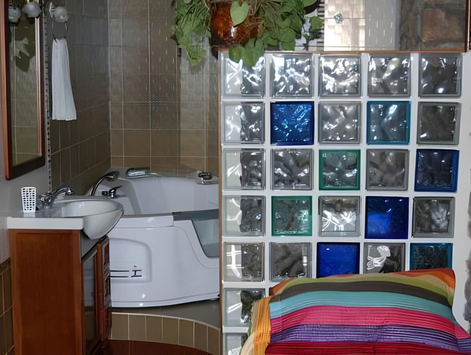 Bathroom 5, La Joyuca Del Pas, Cantabria