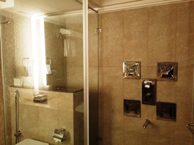 Bathroom 6