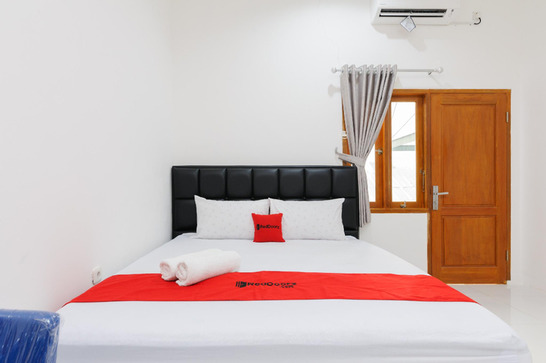 Bedroom 8