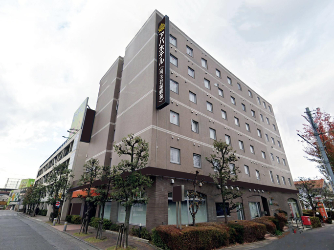 Exterior 1