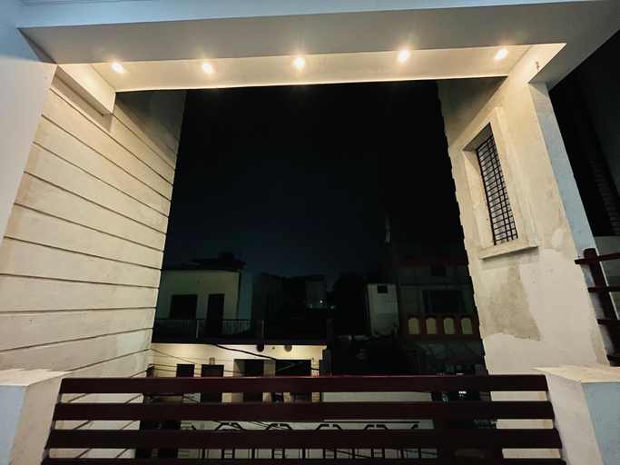 Exterior & Views 2, maa vaishno paying guest house, Faizabad