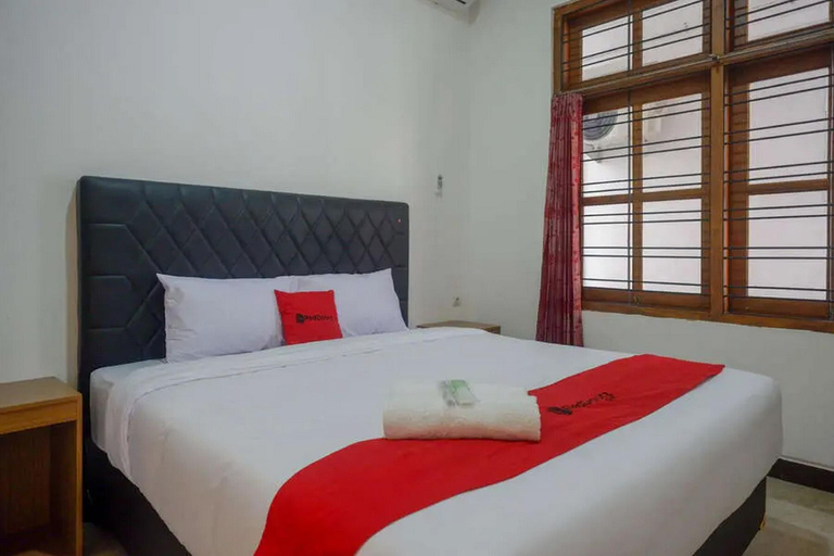 Bedroom 30