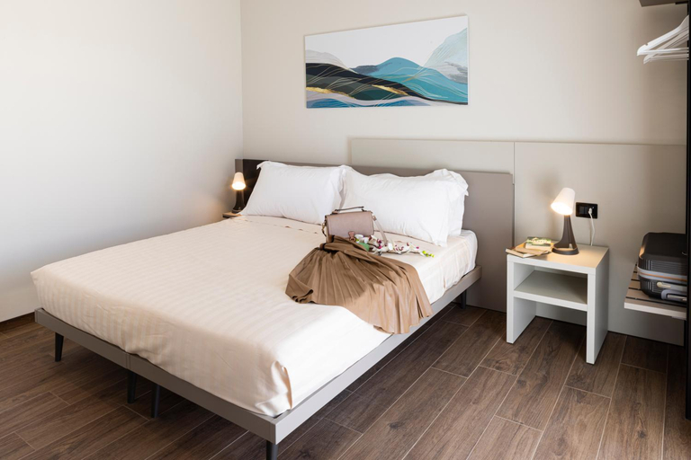 Bedroom 16