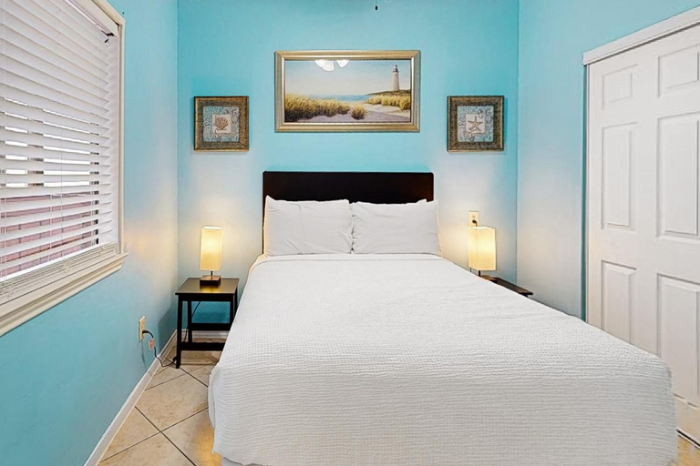 Bedroom, Leeward Isle 104, Nueces