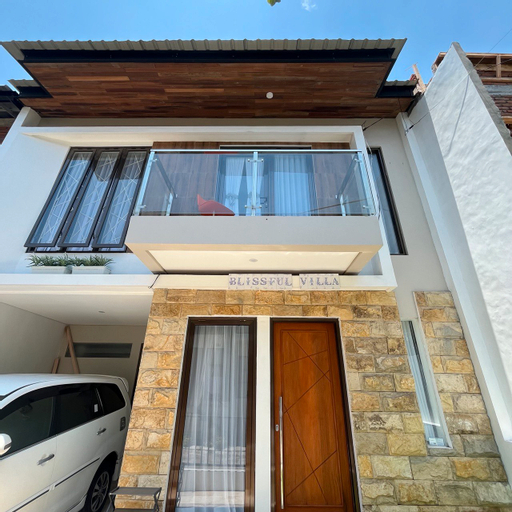 Blissful Villa Batu
