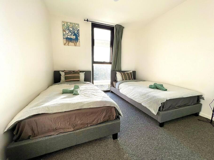 Brand New 2B2B Apt (City, Chinatown, free Parking), Canberra