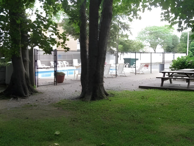Others 5, Mariner Motel, Barnstable