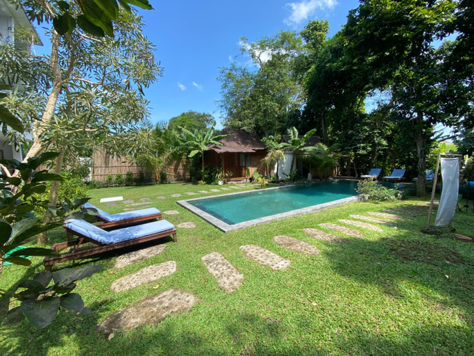 Swimming Pool 16