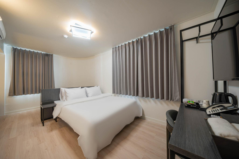 4, Uiryeong Rich Hotel, Uiryeong