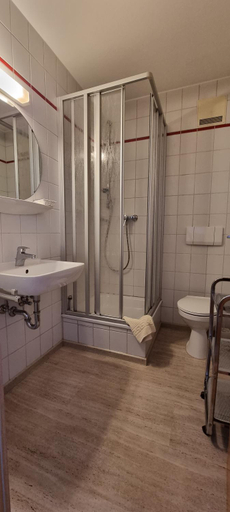 Bathroom 2, Gasthof Landhaus Adorf, Vogtlandkreis