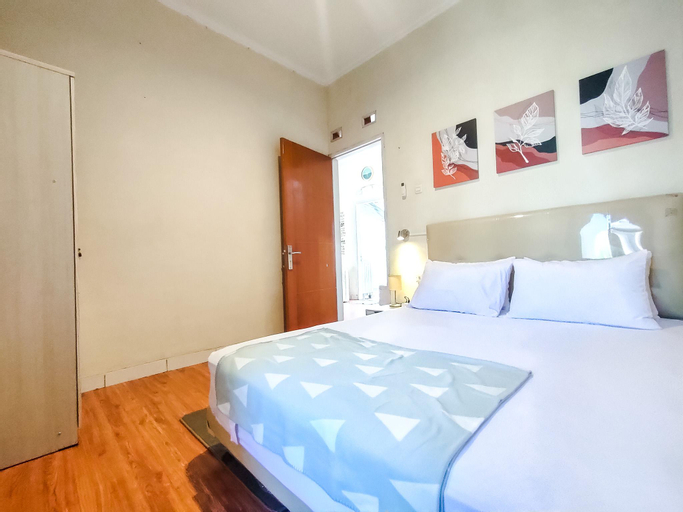 SleepHouse 2BR Cozy Place for StayCation, Cirebon
