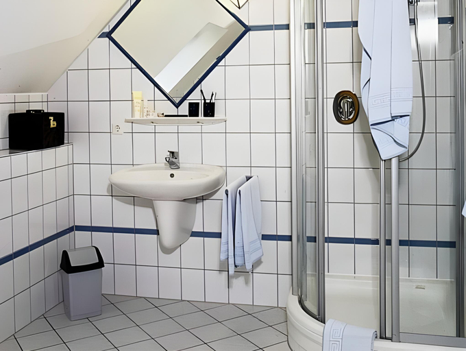 Bedroom 3, Gasthaus Johanning eK, Northeim