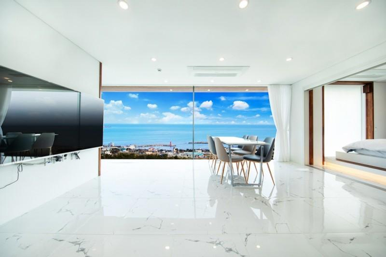 Busan Merbelle Pool Villa, Gijang