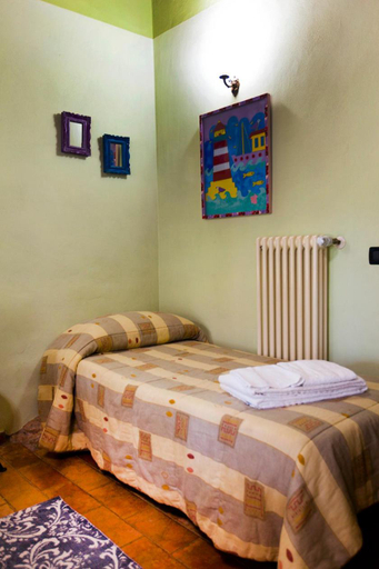 Bedroom 3, Casa del Lecceto, Livorno