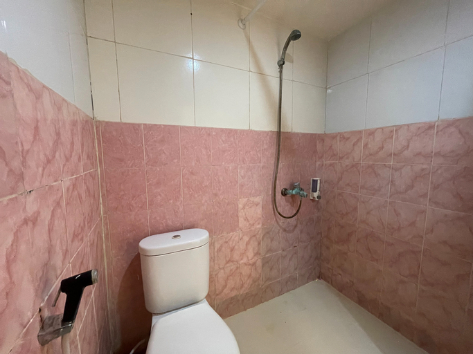 Bathroom 22