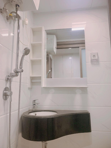 Bathroom 22