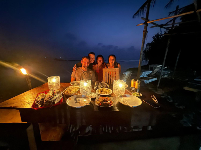Food & Drinks, Kusuma's Lazy Left hostel, Weligama