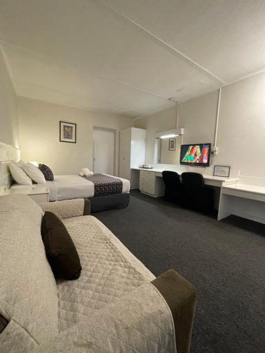 Bedroom 9