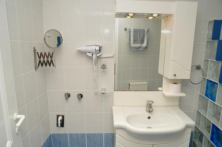 Bathroom 3, Hotel Pelagos Studios, Central Greece