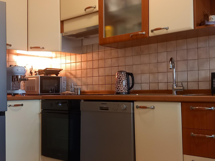 Others 5, Apartment Harmony - Balcony and Free Secure Garage, Split