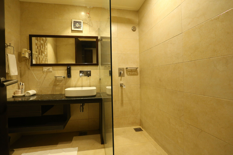 Bathroom 3, The Exotica Grandeur, Delhi