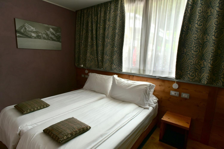Bedroom 13