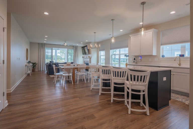 Others 5, 2728 Harbor Court, Walworth