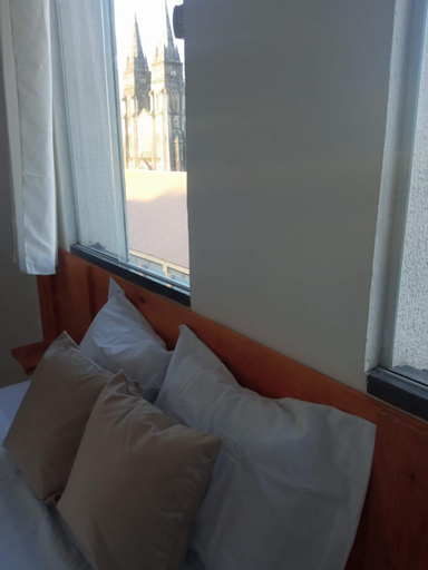 Bedroom 27